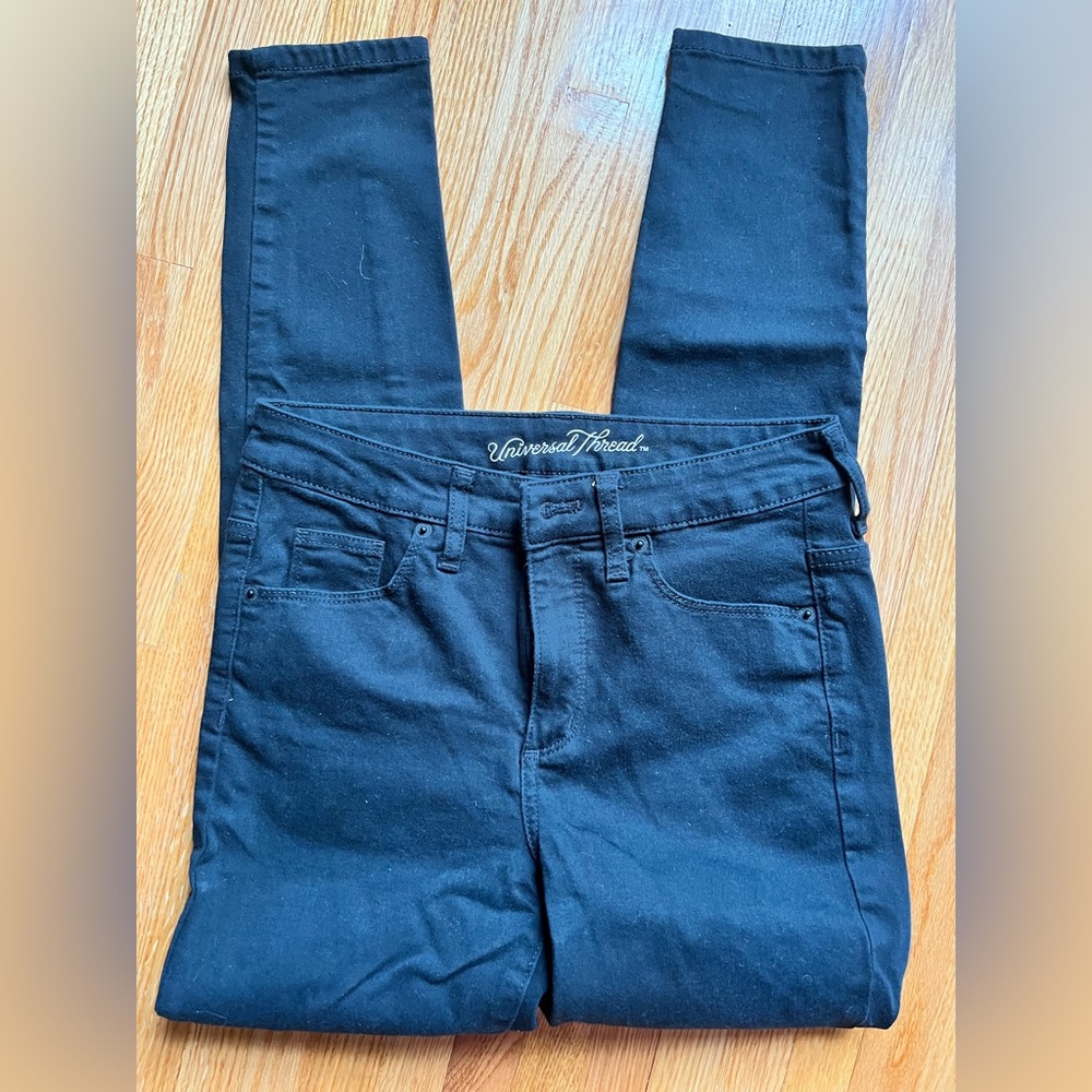 Black Universal Thread Jeans